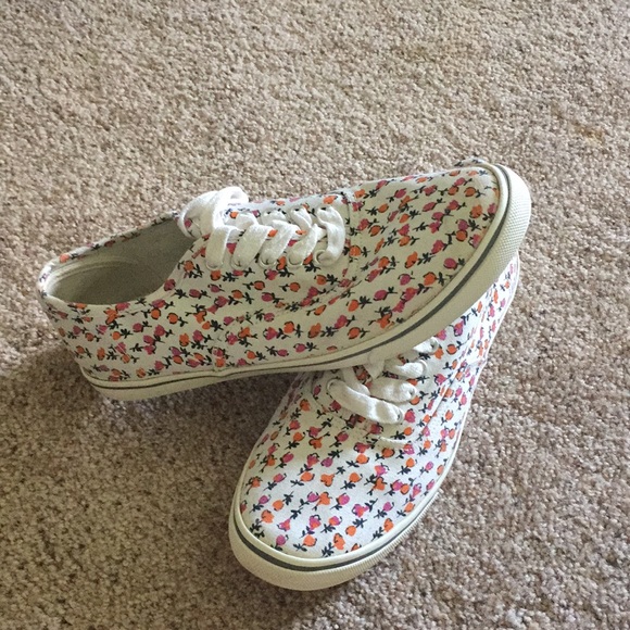Aeropostale shoes - Picture 1 of 4
